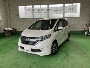 フリードハイブリッド　